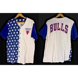 Chicago Bulls Jersey Shirt Mens Size L Button Up Knit Stars Stripes Flag Vintage